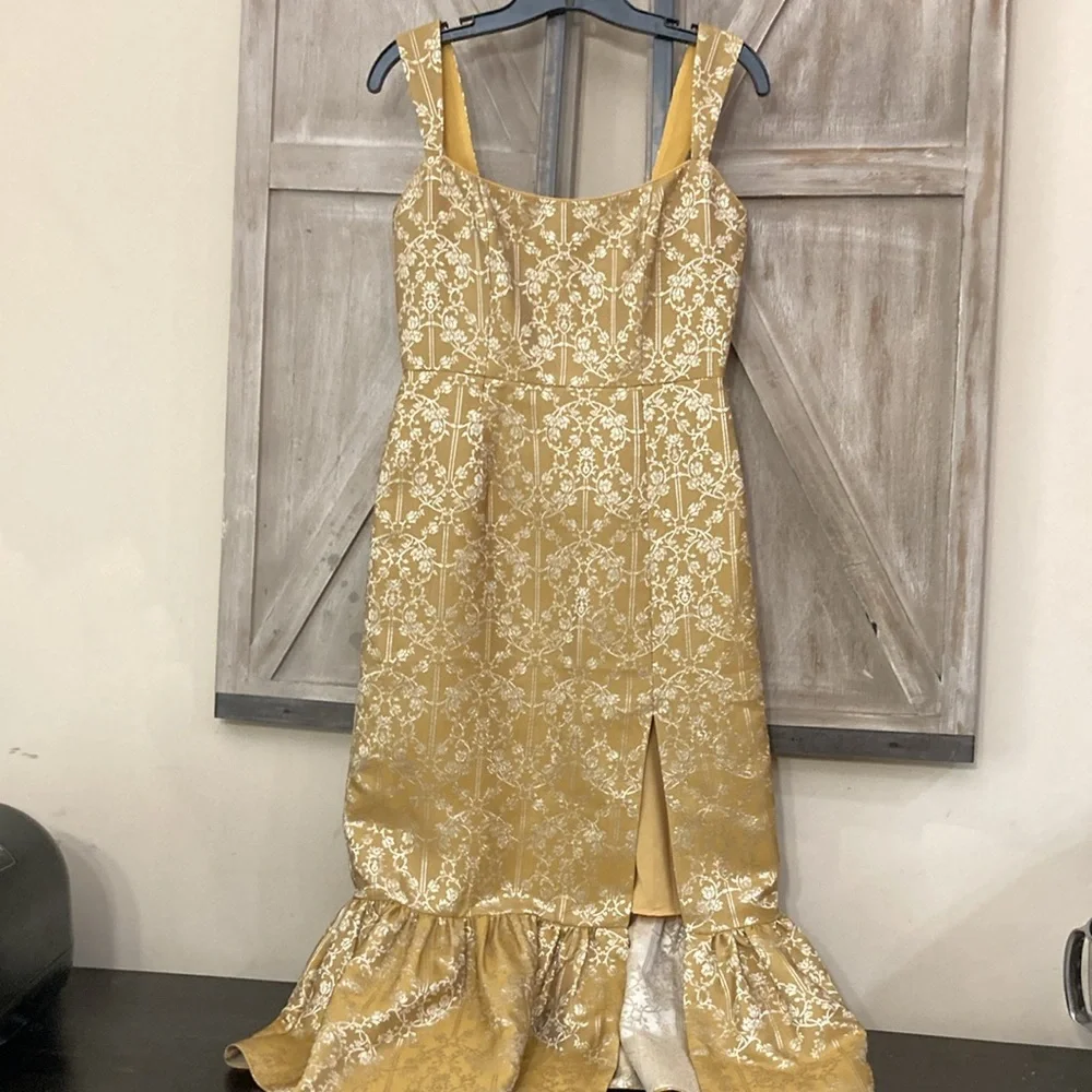 SACHIN -BABI Gold Floral Dress
SIZE 4
WOMENS - Picture 15 of 15